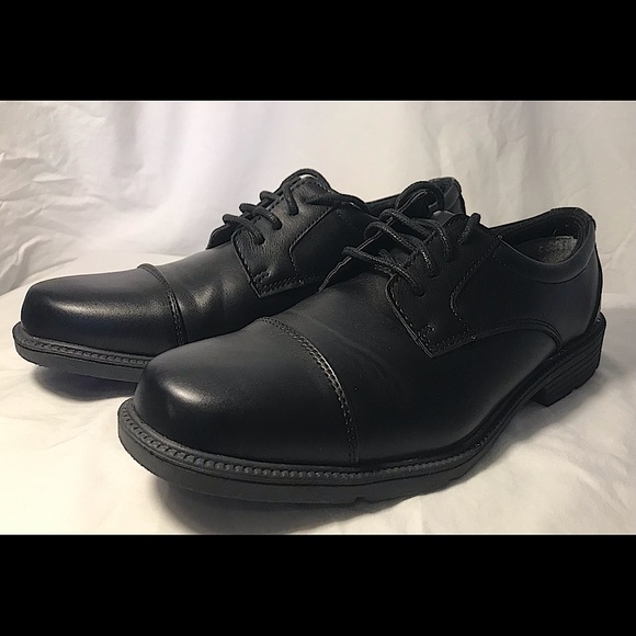 Shoes Mens Berkeley Cap Toe Oxford Dressshoe 75